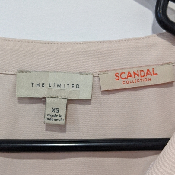 The Limited Scandal Collection Long Sleeve Top - Picture 2 of 8